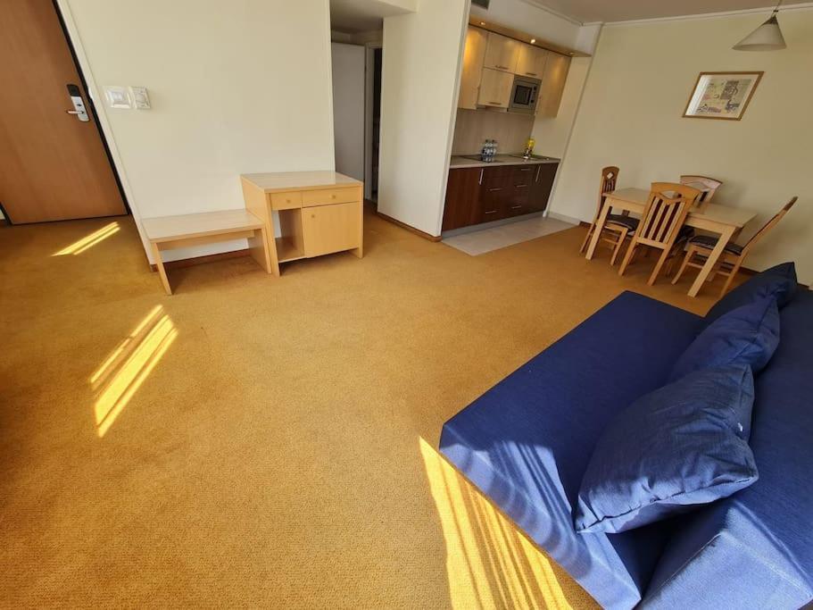 10q - Z6 601 Apartment